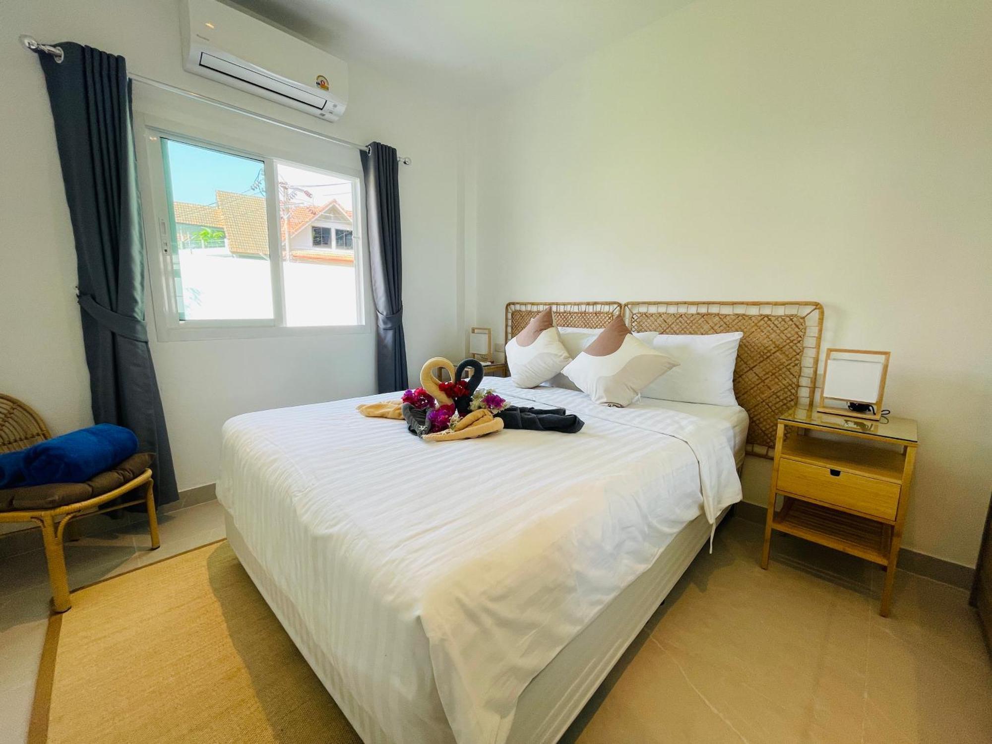 Baan Saint-Tropez Seaview Villas Kata Beach Luaran gambar