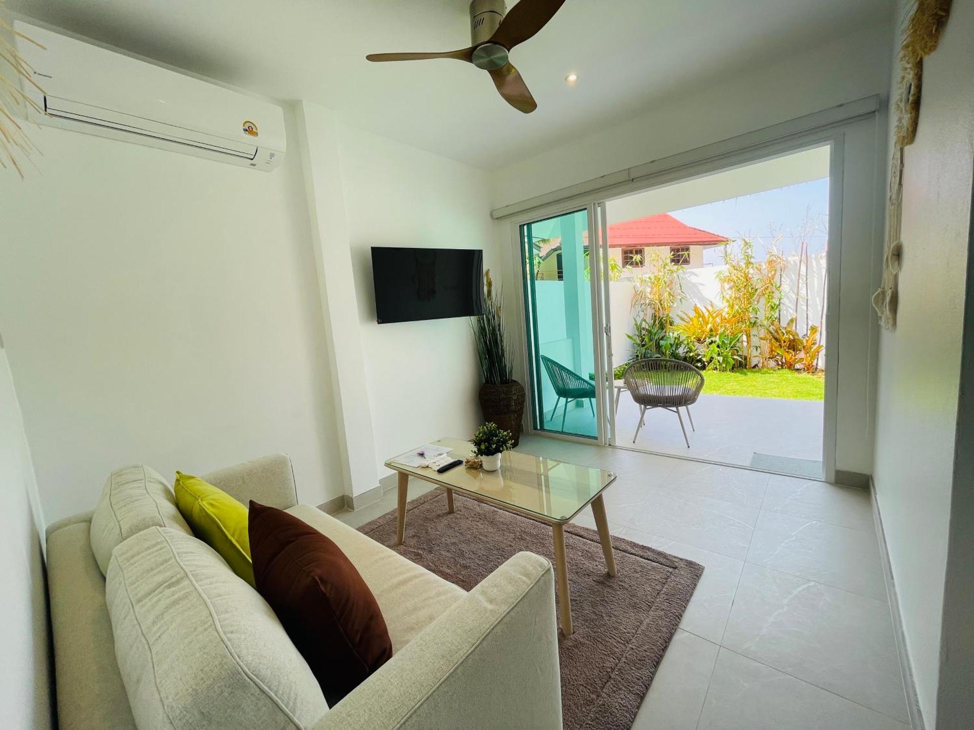 Baan Saint-Tropez Seaview Villas Kata Beach Luaran gambar