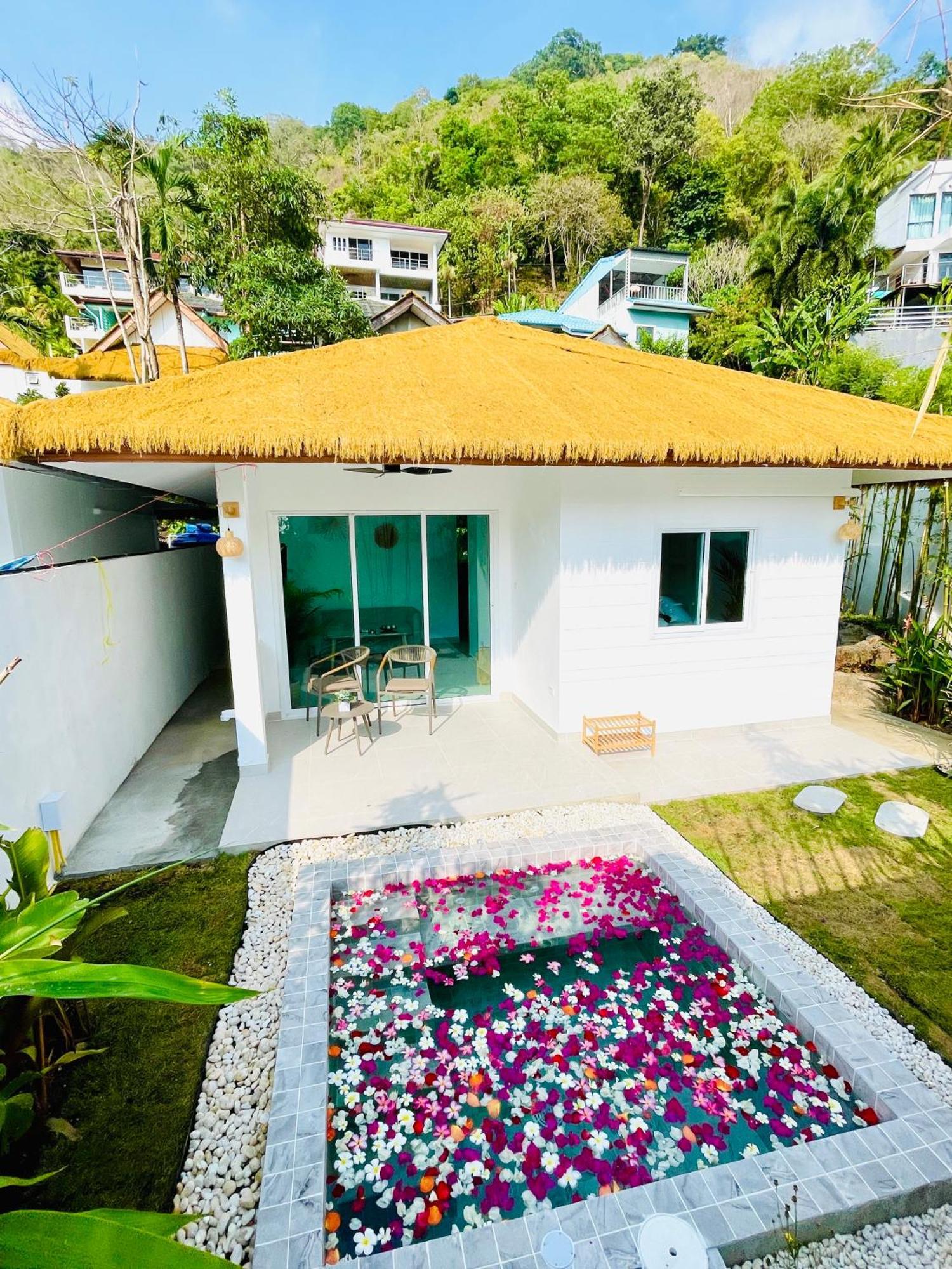 Baan Saint-Tropez Seaview Villas Kata Beach Luaran gambar
