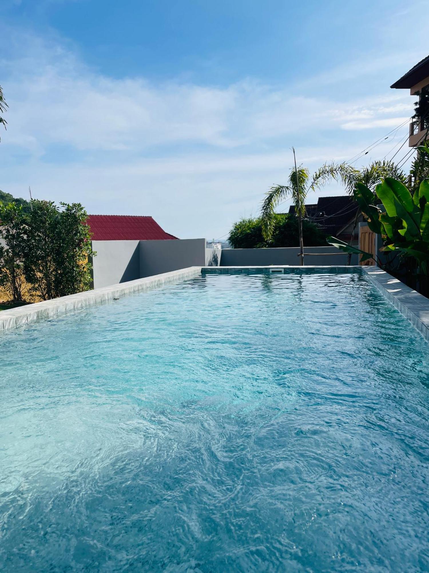 Baan Saint-Tropez Seaview Villas Kata Beach Luaran gambar