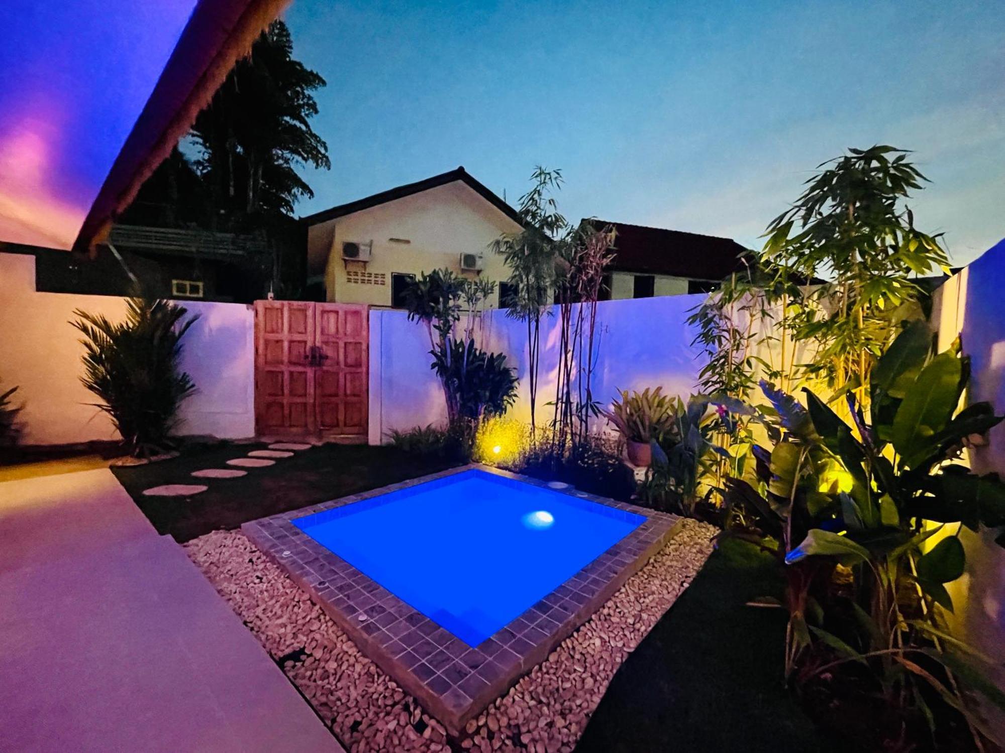 Baan Saint-Tropez Seaview Villas Kata Beach Luaran gambar